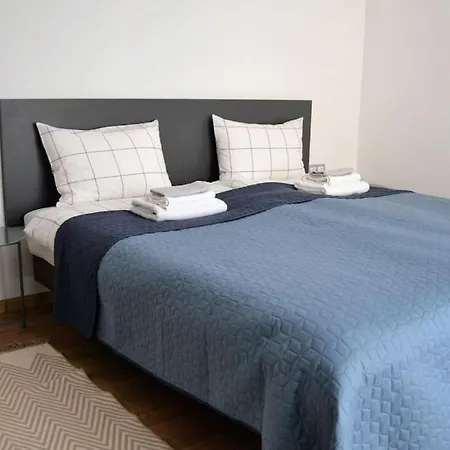 아파트 Modern Center 2 Bedroom *
