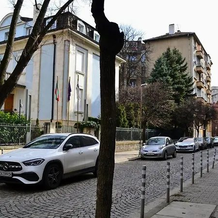 Modern Center 2 Bedroom * ソフィア