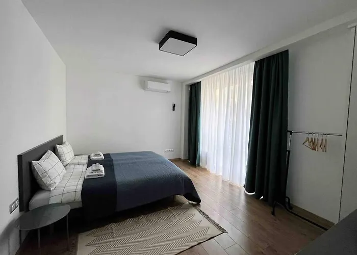 Modern Center 2 Bedroom アパート *