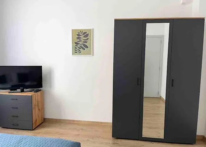 アパート Modern Center 2 Bedroom *