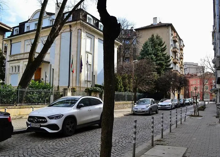 Modern Center 2 Bedroom * ソフィア