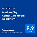 Modern Center 2 Bedroom *