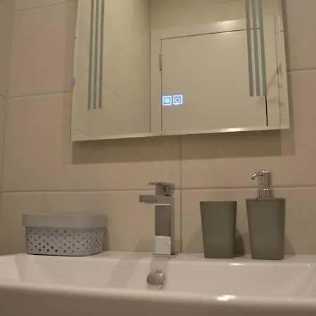 Modern Center 2 Bedroom Apartman Szófia